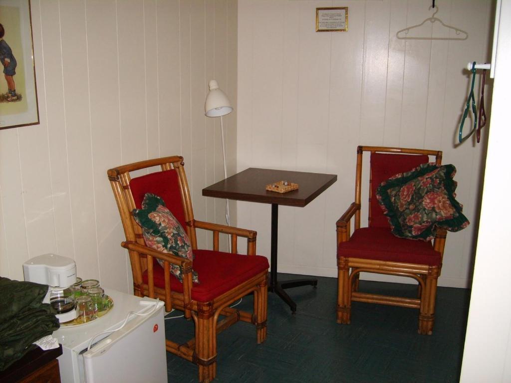 Capricorn Motel Royale 1000 Islands Lansdowne Exterior foto